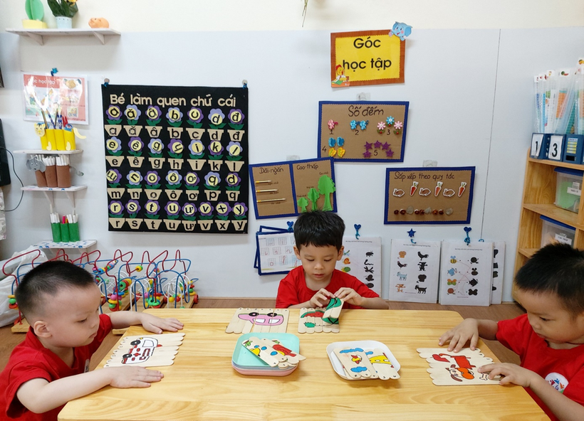 C:\Users\Lop C1\Desktop\New folder\z3751655757986_ffa99682c60549eaec561577412d0fc0.jpg