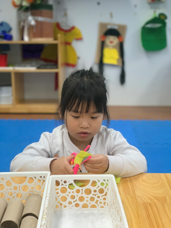 C:\Users\Lop B1\Desktop\anh hoạt dong\z4184233777248_ebedab25acdc219c156c69fe5c1b5283.jpg