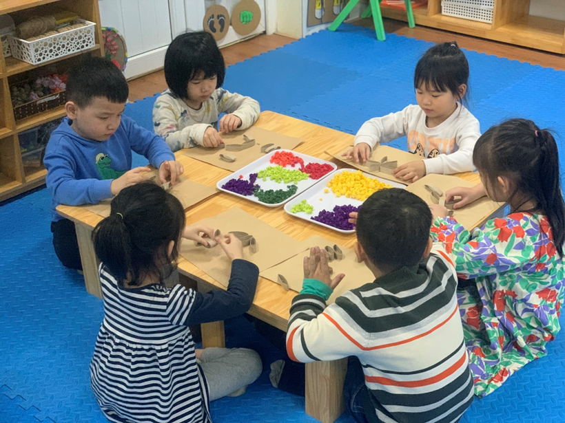 C:\Users\Lop B1\Desktop\anh hoạt dong\z4184234923215_fcd2e8ad666507c7e0e2e7087810f8a2.jpg