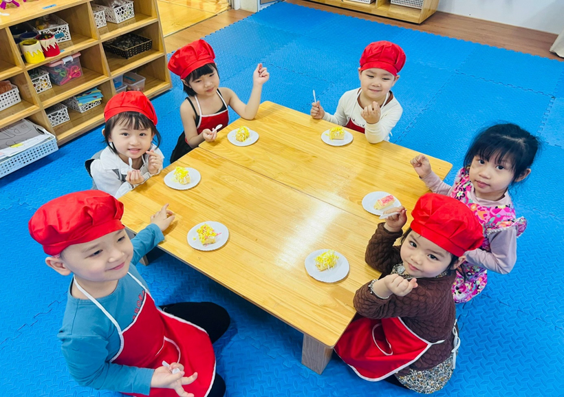 C:\Users\Lop B1\Desktop\bé tập làm nội trợ\z4244897328336_4c9182609a05777f73d7cce6dd00aebd.jpg