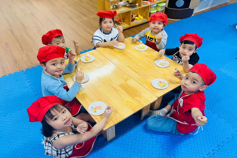 C:\Users\Lop B1\Desktop\bé tập làm nội trợ\z4244897571468_3c09d26bb5349ac4bb0589999969c5a8.jpg