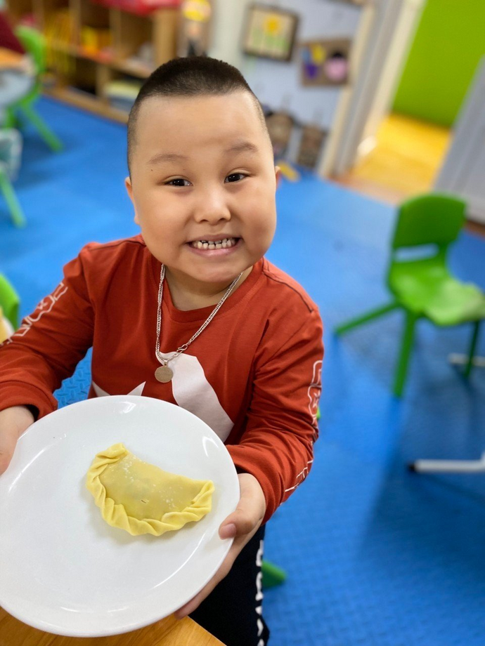 C:\Users\Lop B1\Desktop\a3 anh hoat dong\z4242589519878_8657f8907c194100f881ad9000af4115.jpg