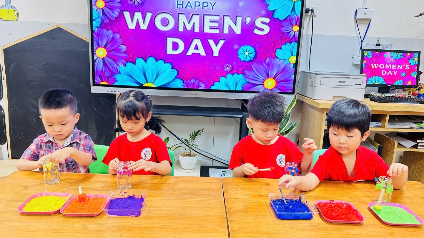 D:\3. NĂM HỌC 2025- 2026\VĂN BẢN\BÀI ĐĂNG WEB\Ảnh các tháng\Tháng 10\Cắm hoa 2010\1c41b71591311c6f45206.jpg