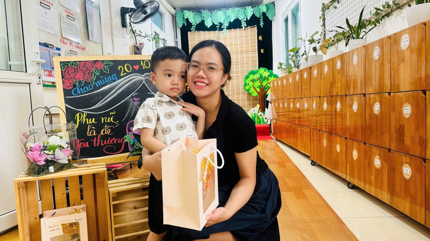 D:\3. NĂM HỌC 2025- 2026\VĂN BẢN\BÀI ĐĂNG WEB\Ảnh các tháng\Tháng 10\Cắm hoa 2010\185973229206431402831.jpg