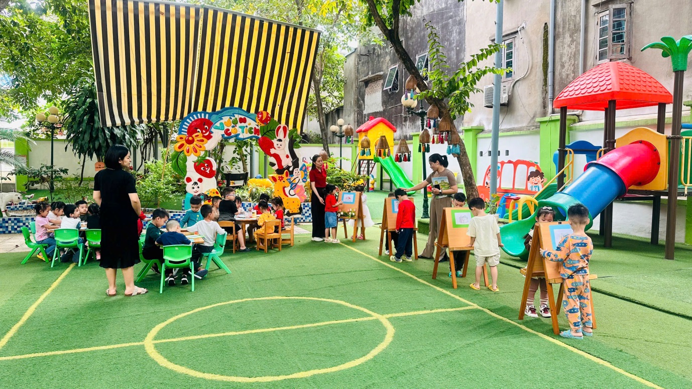 D:\3. NĂM HỌC 2025- 2026\VĂN BẢN\BÀI ĐĂNG WEB\Ảnh các tháng\Tháng 10\LQVH Truyện Quà tặng mẹ\733834389138568578.jpg