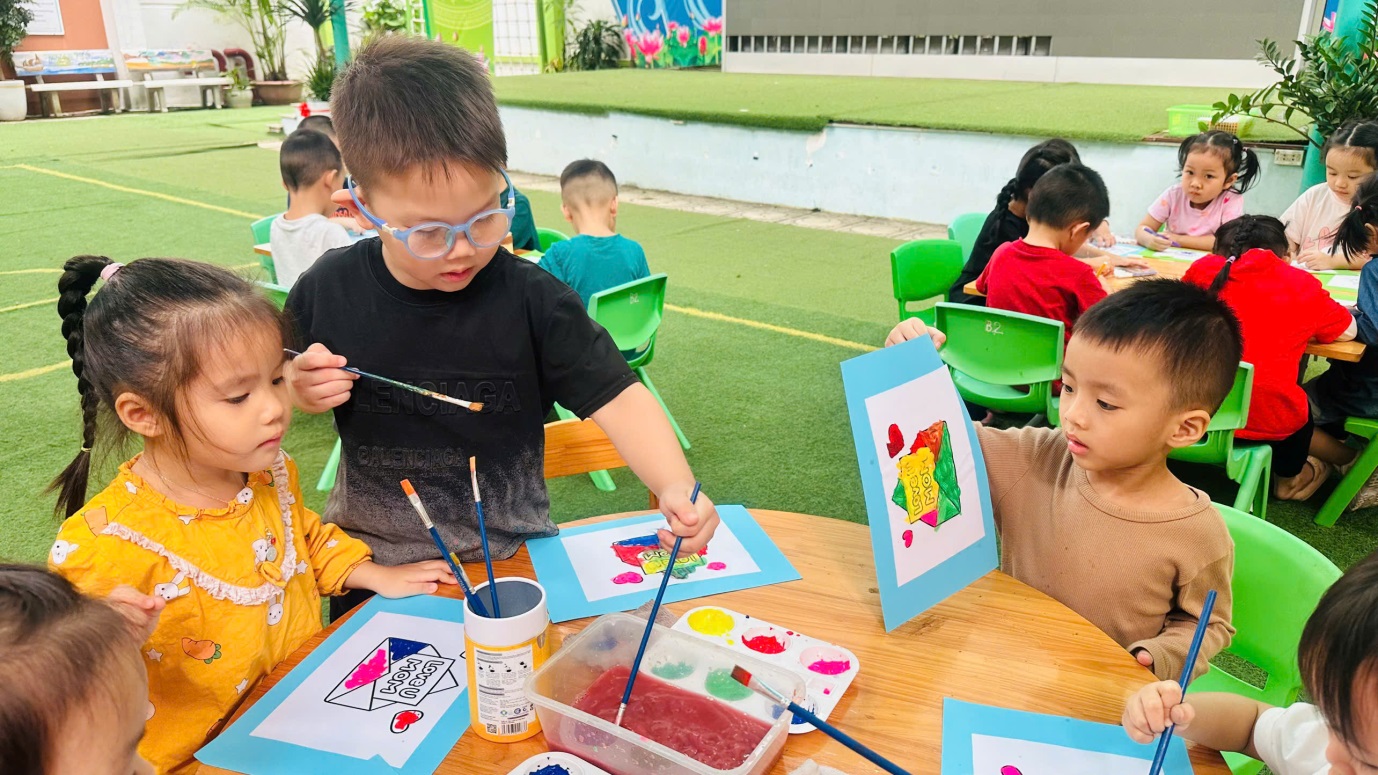 D:\3. NĂM HỌC 2025- 2026\VĂN BẢN\BÀI ĐĂNG WEB\Ảnh các tháng\Tháng 10\LQVH Truyện Quà tặng mẹ\10250591603eed60b42f.jpg