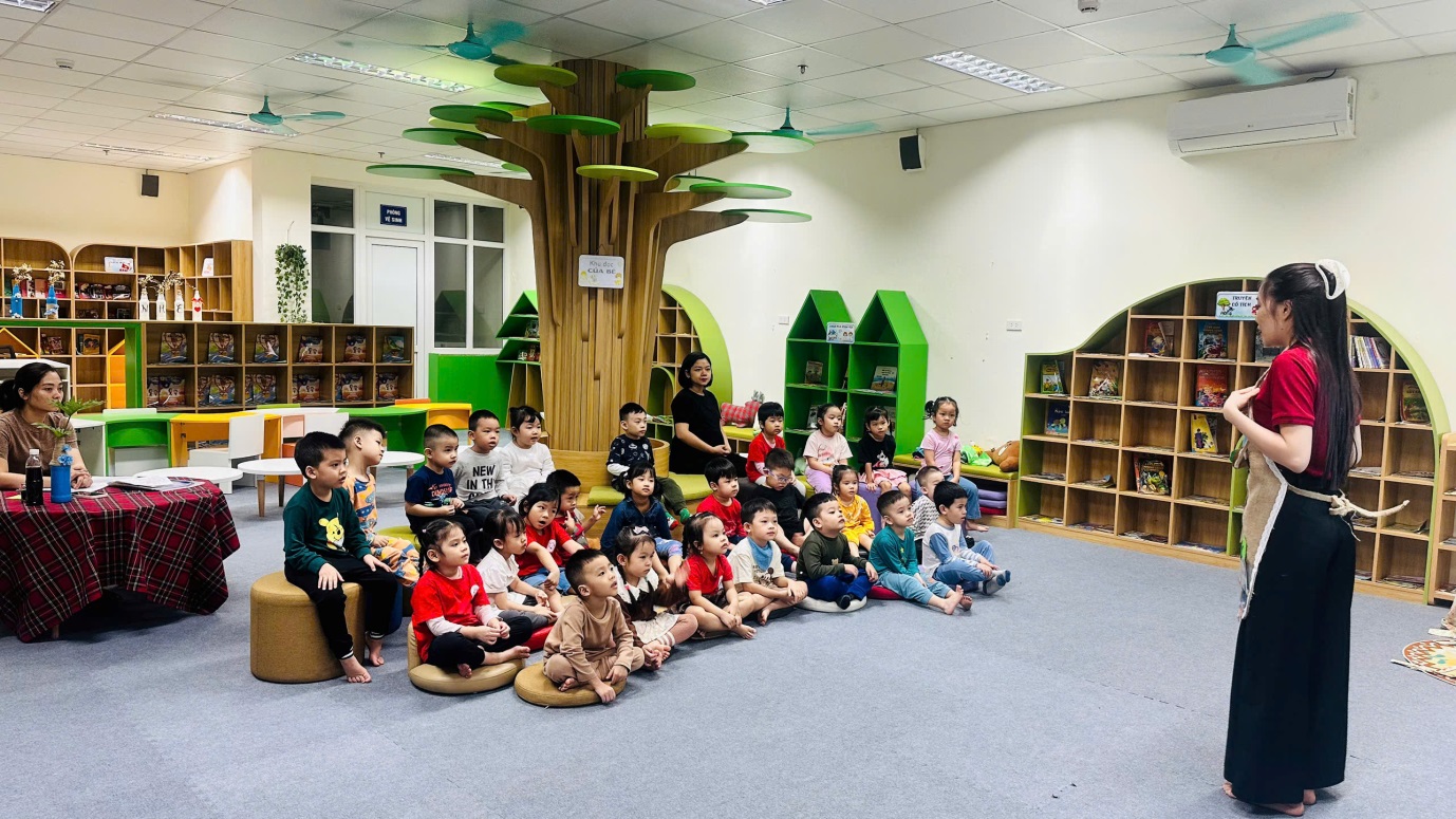 D:\3. NĂM HỌC 2025- 2026\VĂN BẢN\BÀI ĐĂNG WEB\Ảnh các tháng\Tháng 10\LQVH Truyện Quà tặng mẹ\59dc3e675ec8d3968ad9.jpg