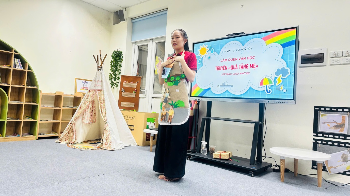 D:\3. NĂM HỌC 2025- 2026\VĂN BẢN\BÀI ĐĂNG WEB\Ảnh các tháng\Tháng 10\LQVH Truyện Quà tặng mẹ\4c59045265fde8a3b1ec.jpg