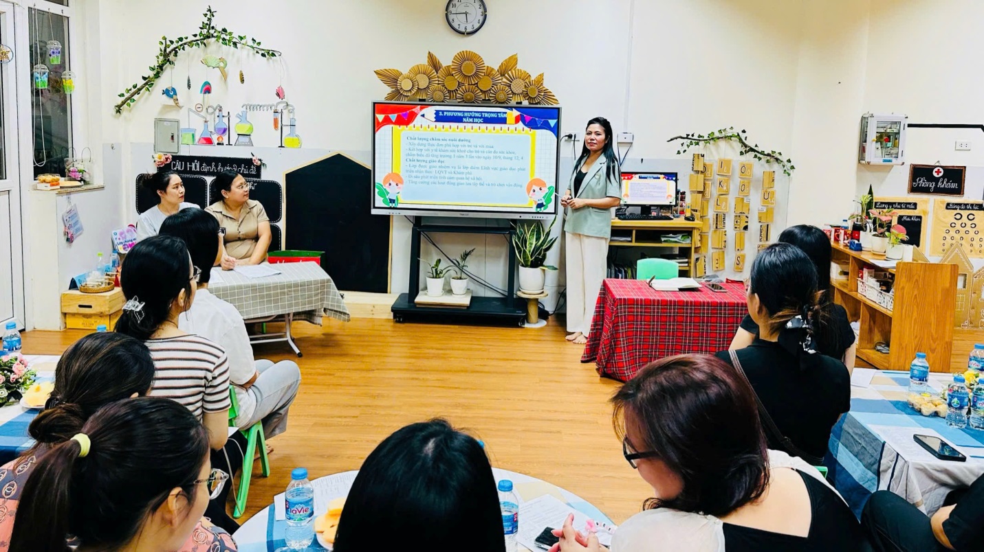 D:\3. NĂM HỌC 2025- 2026\VĂN BẢN\BÀI ĐĂNG WEB\Ảnh các tháng\Tháng 10\hưởng ứng tuần lễ học tập\họp PH.jpg