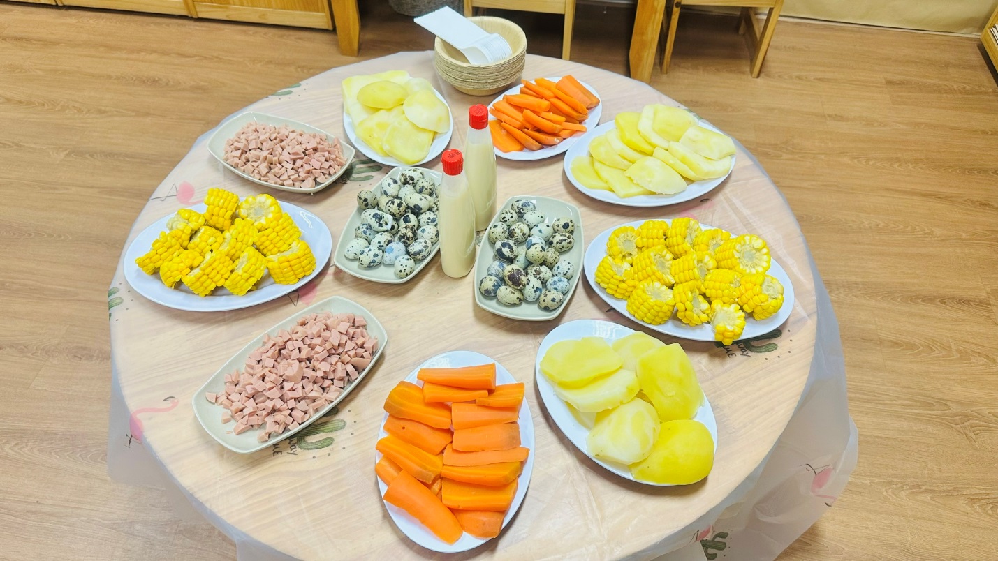 D:\3. NĂM HỌC 2025- 2026\VĂN BẢN\BÀI ĐĂNG WEB\Ảnh các tháng\Tháng 11\làm salad Nga\910f65e99cc3109d49d210.jpg