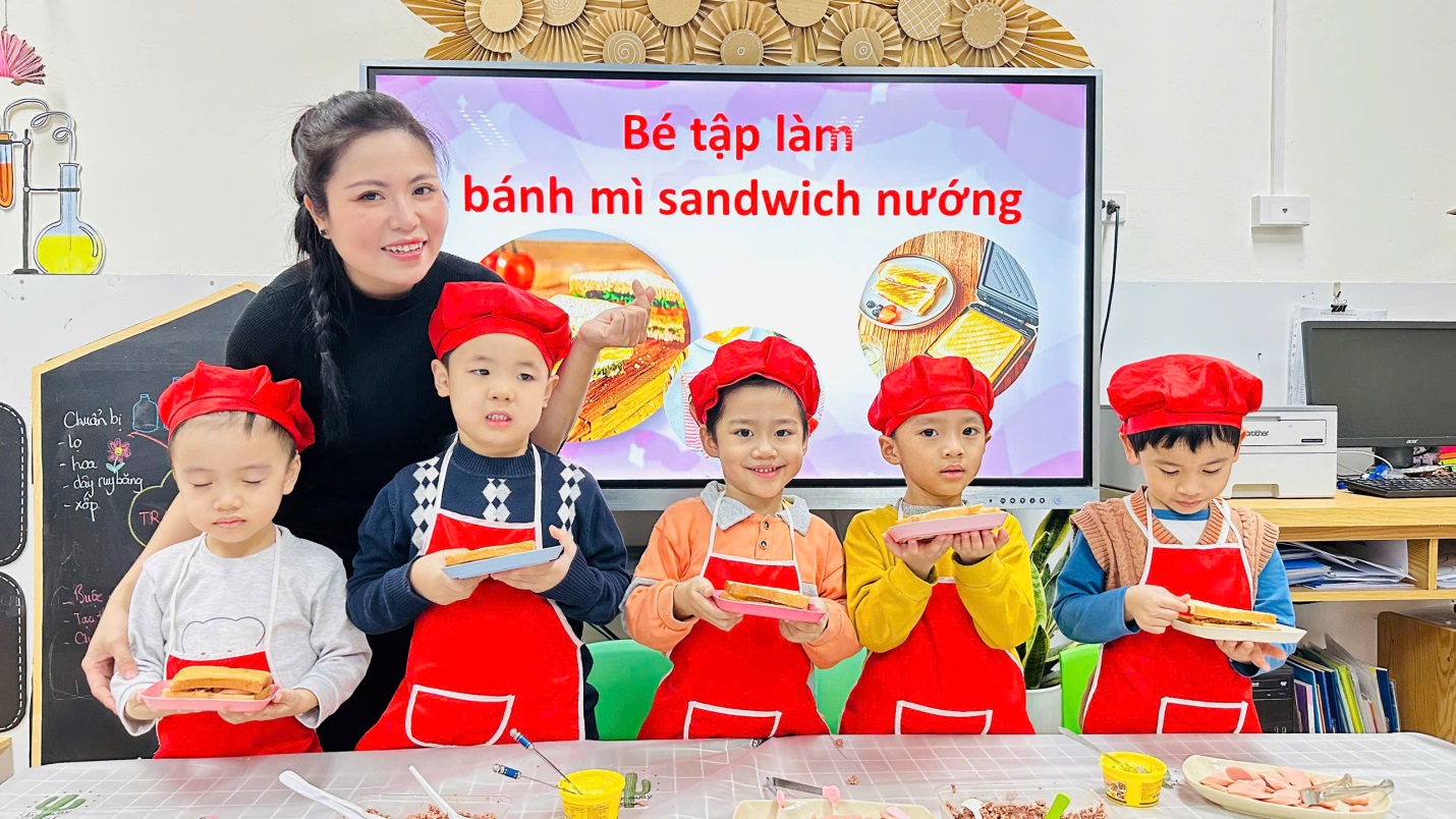 D:\3. NĂM HỌC 2025- 2026\VĂN BẢN\BÀI ĐĂNG WEB\Ảnh các tháng\Tháng 11\bánh mì sandwich nướng\783222355211422490.jpg