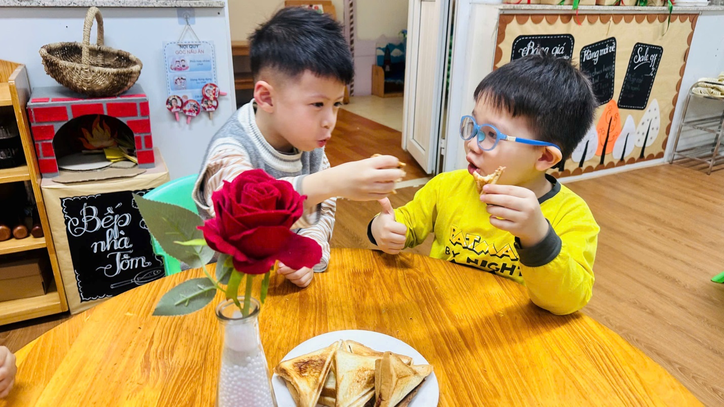 D:\3. NĂM HỌC 2025- 2026\VĂN BẢN\BÀI ĐĂNG WEB\Ảnh các tháng\Tháng 11\bánh mì sandwich nướng\916cc095e6036a5d3312.jpg