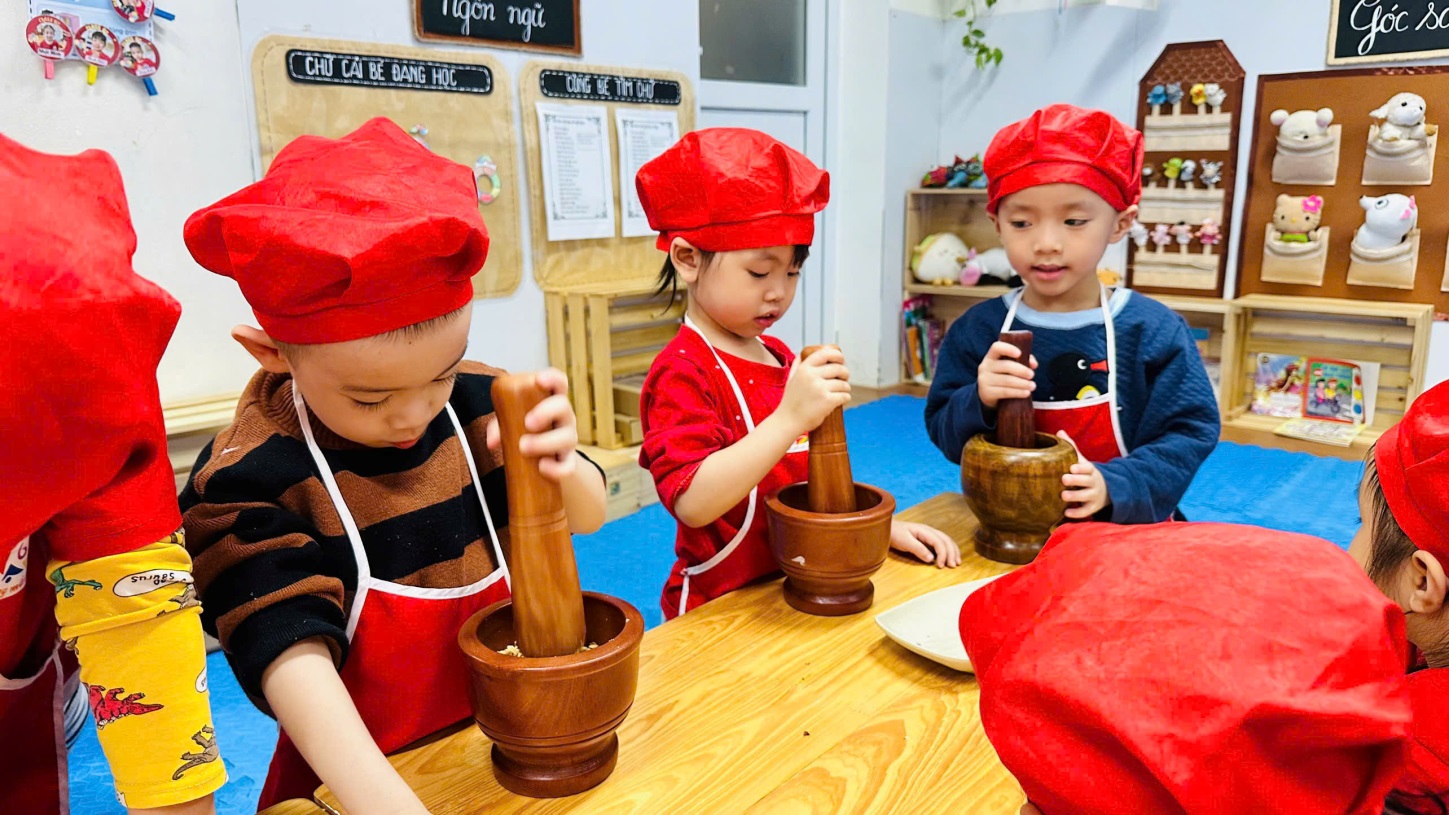 D:\3. NĂM HỌC 2025- 2026\VĂN BẢN\BÀI ĐĂNG WEB\Ảnh các tháng\Tháng 10\làm muối vừng\523aeeb80ad2868cdfc317.jpg