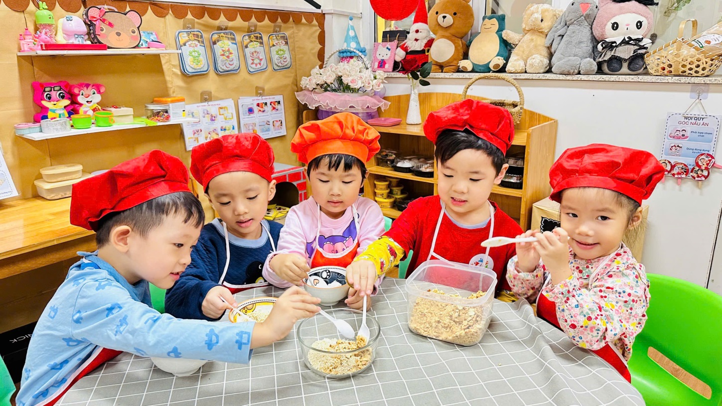 D:\3. NĂM HỌC 2025- 2026\VĂN BẢN\BÀI ĐĂNG WEB\Ảnh các tháng\Tháng 10\làm muối vừng\61a1a8144c7ec020996f27.jpg