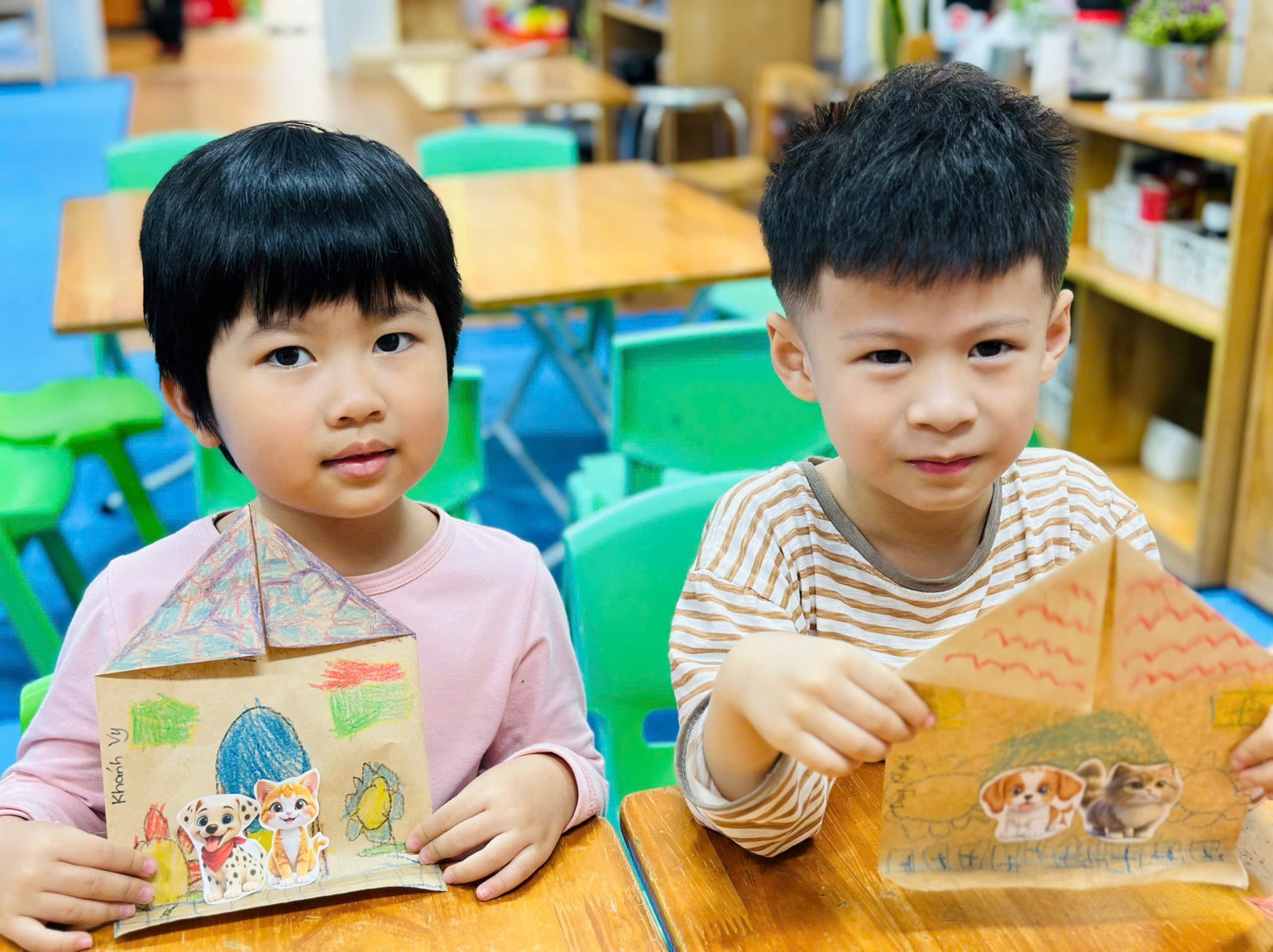 D:\3. NĂM HỌC 2025- 2026\VĂN BẢN\BÀI ĐĂNG WEB\Ảnh các tháng\Thang 12\Dự án mèo và cún\142613196505099557412.jpg