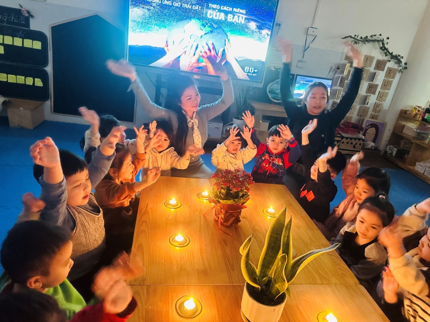 D:\2. NĂM HỌC 2024- 2025\BÀI ĐĂNG WEB\Tháng 3. Hưởng ứng giờ Trái Đất\z6418150837254_5065ed68849338a8649d0b9ab6c80091.jpg