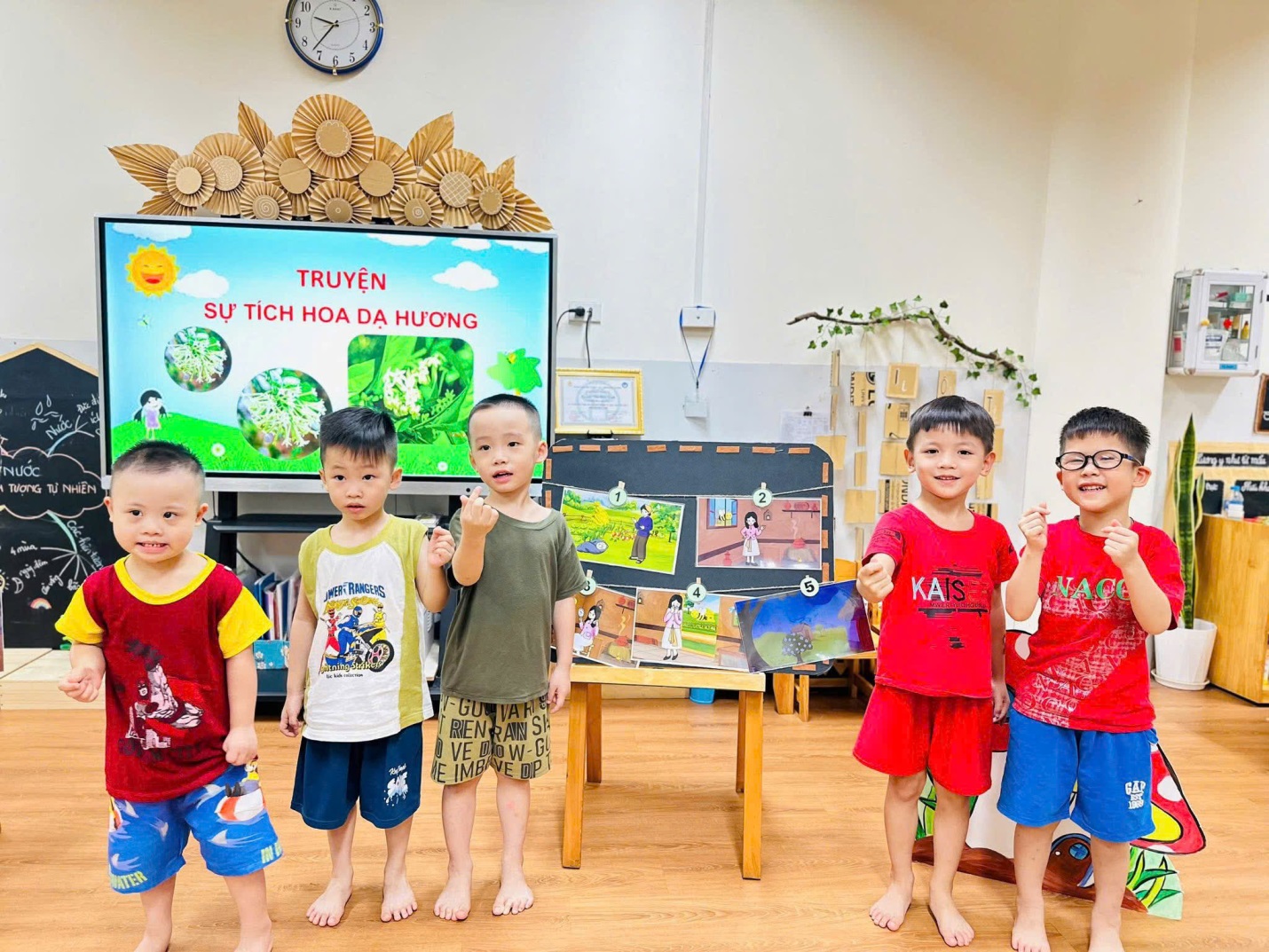 D:\2. NĂM HỌC 2024- 2025\BÀI ĐĂNG WEB\Truyện sự tích hoa dạ hương\cf9418da9bf72da974e630.jpg