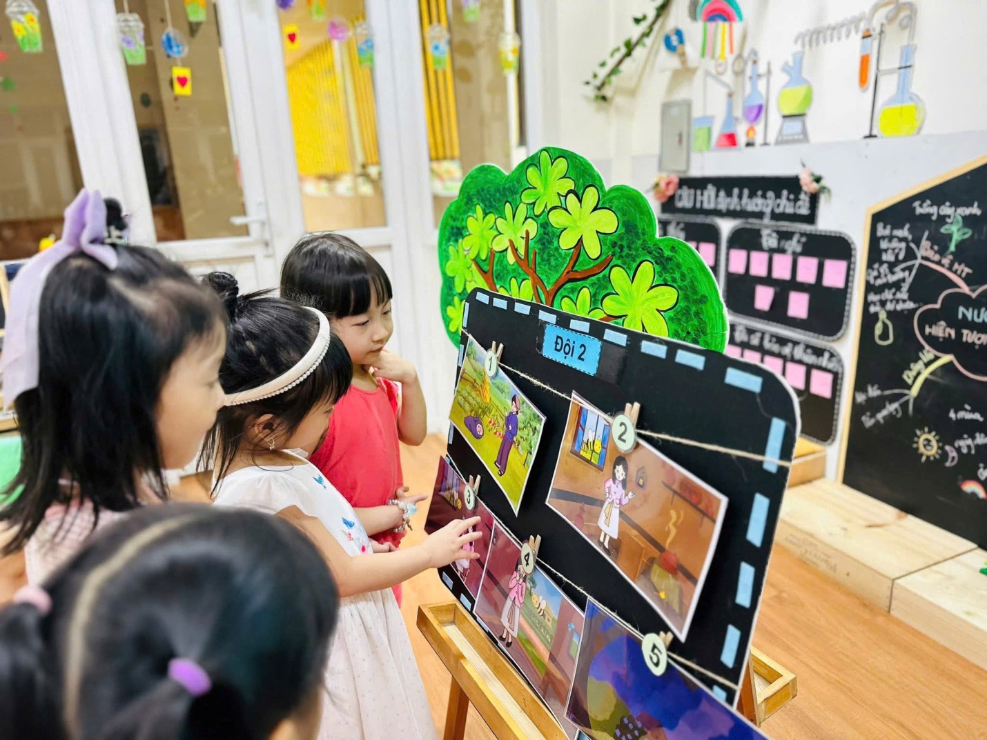 D:\2. NĂM HỌC 2024- 2025\BÀI ĐĂNG WEB\Truyện sự tích hoa dạ hương\15dee2f961d4d78a8ec525.jpg