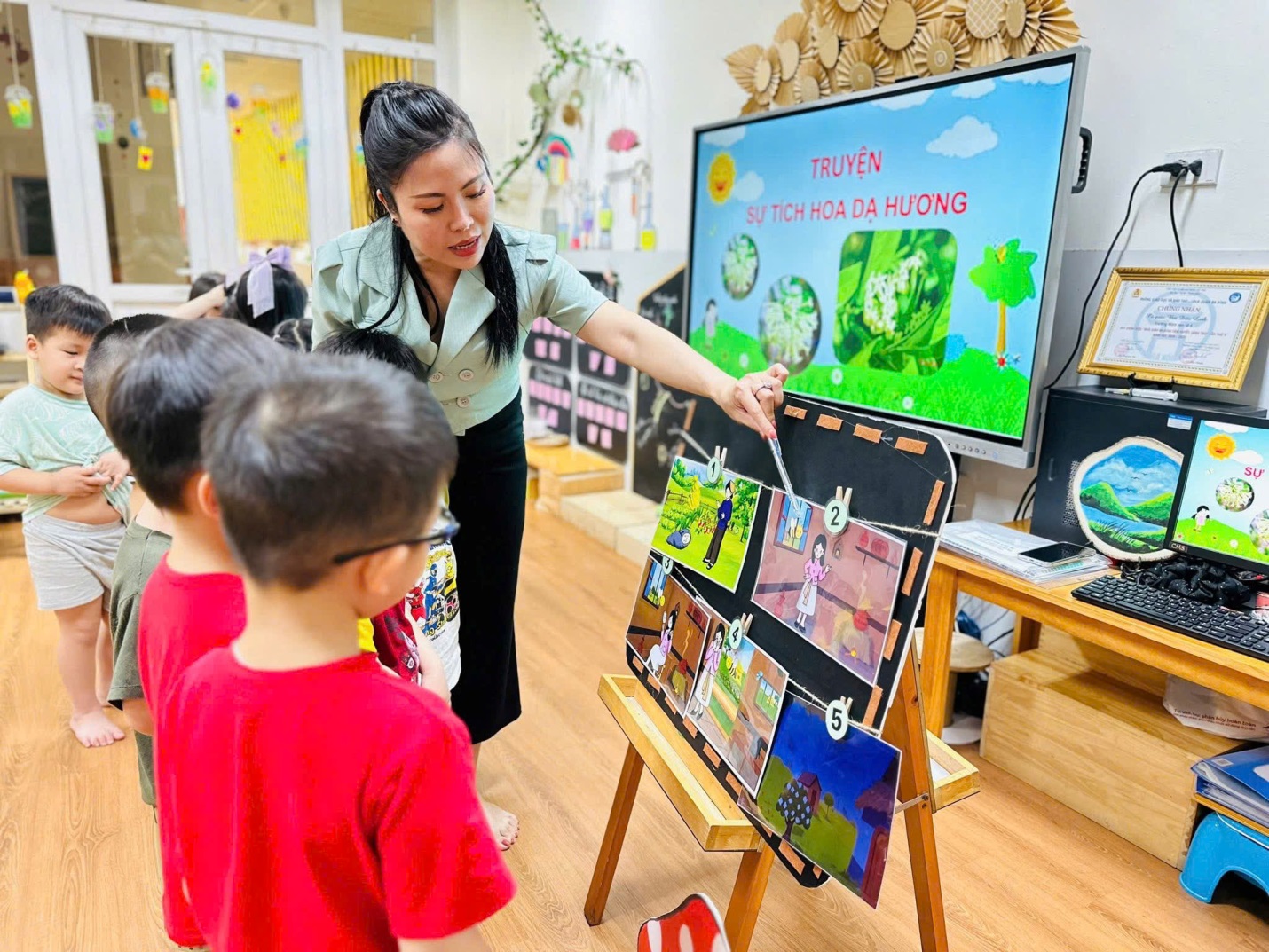 D:\2. NĂM HỌC 2024- 2025\BÀI ĐĂNG WEB\Truyện sự tích hoa dạ hương\2b735746d46b62353b7a24.jpg