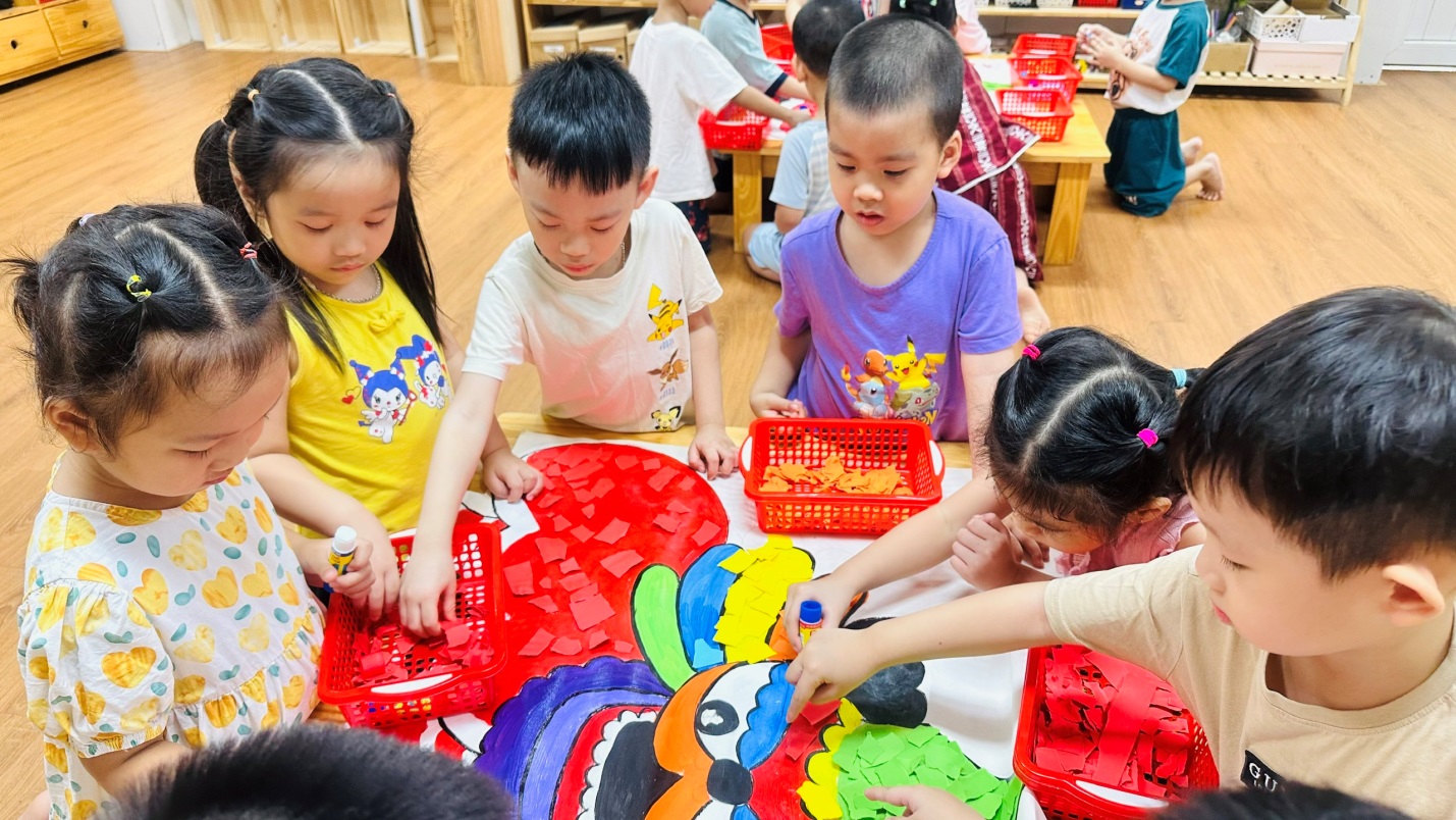 D:\3. NĂM HỌC 2025- 2026\VĂN BẢN\BÀI ĐĂNG WEB\Ảnh các tháng\Tháng 9\Làm lân sư tử\Con Zai Yêu 🥰 [17-09-2025 13_02]\f10d7478aa32206c792315.jpg