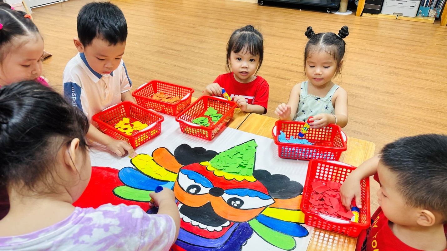 D:\3. NĂM HỌC 2025- 2026\VĂN BẢN\BÀI ĐĂNG WEB\Ảnh các tháng\Tháng 9\Làm lân sư tử\Con Zai Yêu 🥰 [17-09-2025 13_02]\16e1964a4800c25e9b1110.jpg