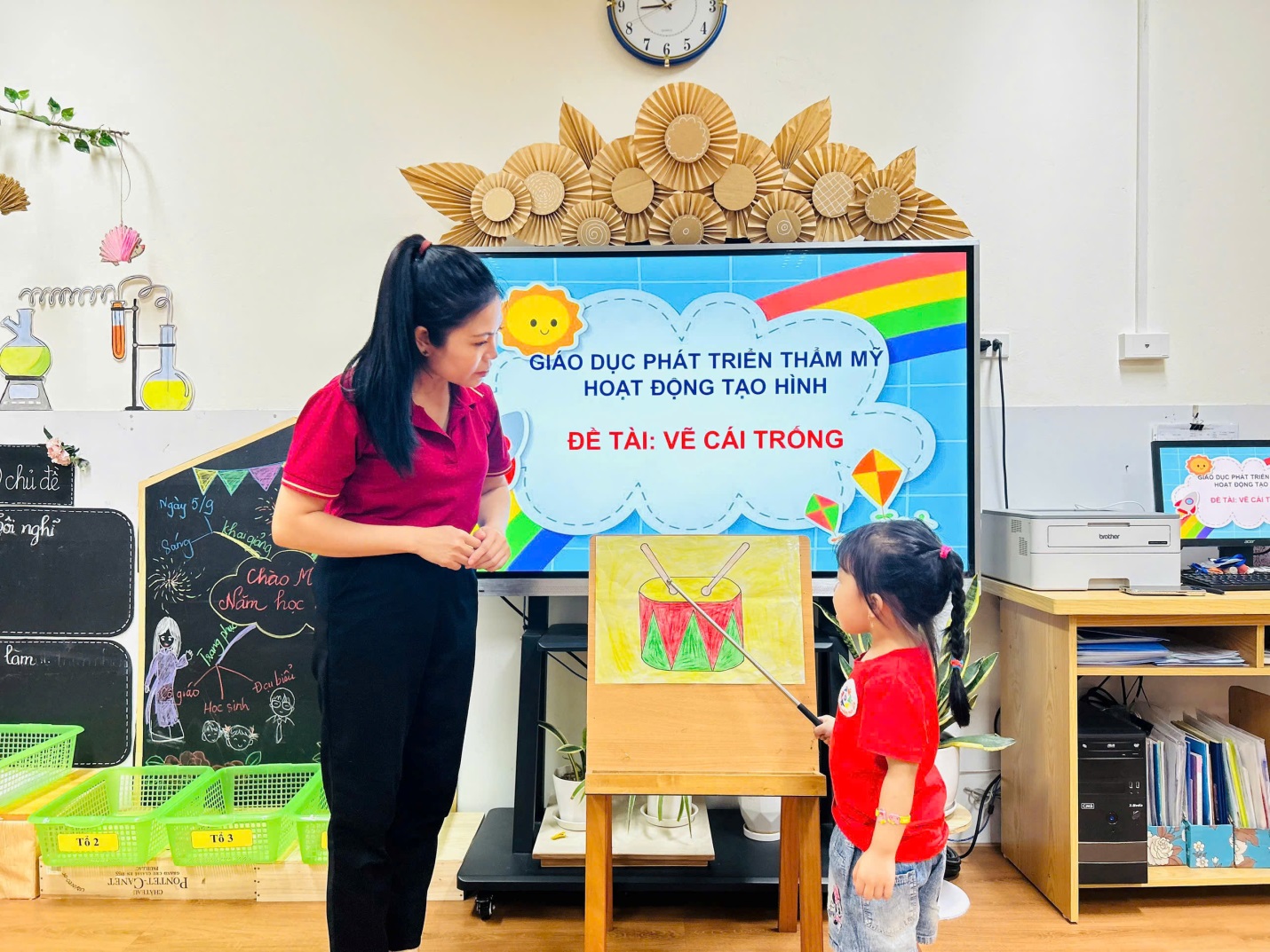 D:\3. NĂM HỌC 2025- 2026\VĂN BẢN\BÀI ĐĂNG WEB\Ảnh các tháng\Tháng 9\Tháng 9. Vẽ cái trống\2a3d32fe1af290acc9e33.jpg