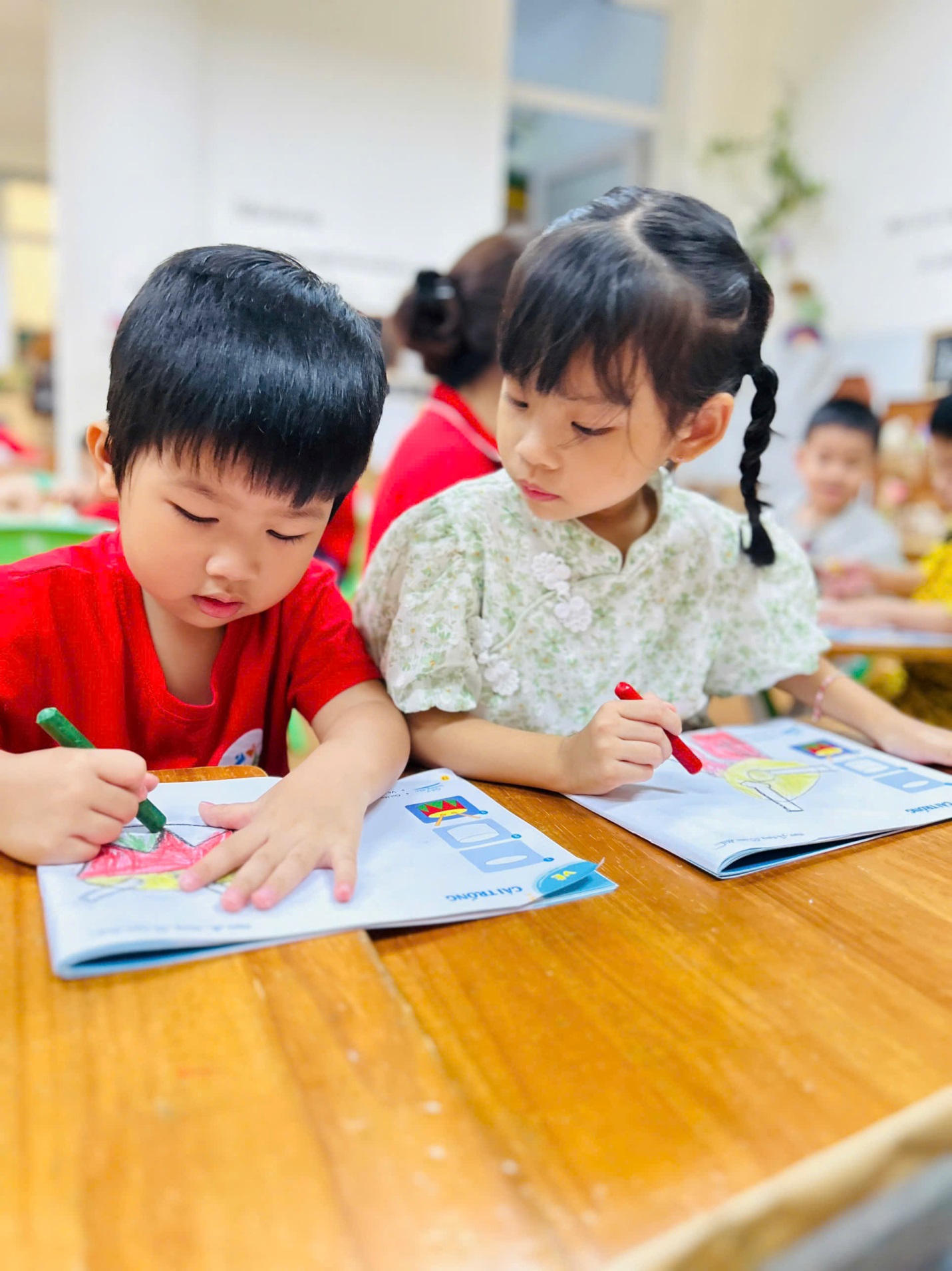 D:\3. NĂM HỌC 2025- 2026\VĂN BẢN\BÀI ĐĂNG WEB\Ảnh các tháng\Tháng 9\Tháng 9. Vẽ cái trống\333484446114047967227.jpg