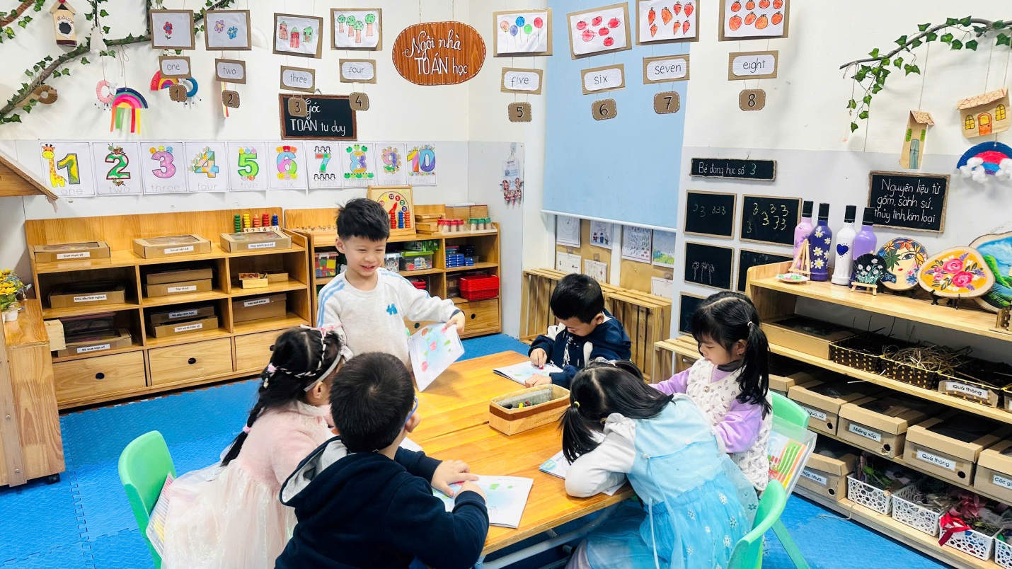 D:\3. NĂM HỌC 2025- 2026\VĂN BẢN\BÀI ĐĂNG WEB\Ảnh các tháng\Tháng 1\tô nét tô màu quả bí ngô\83c3714fd2c85d9604d917.jpg