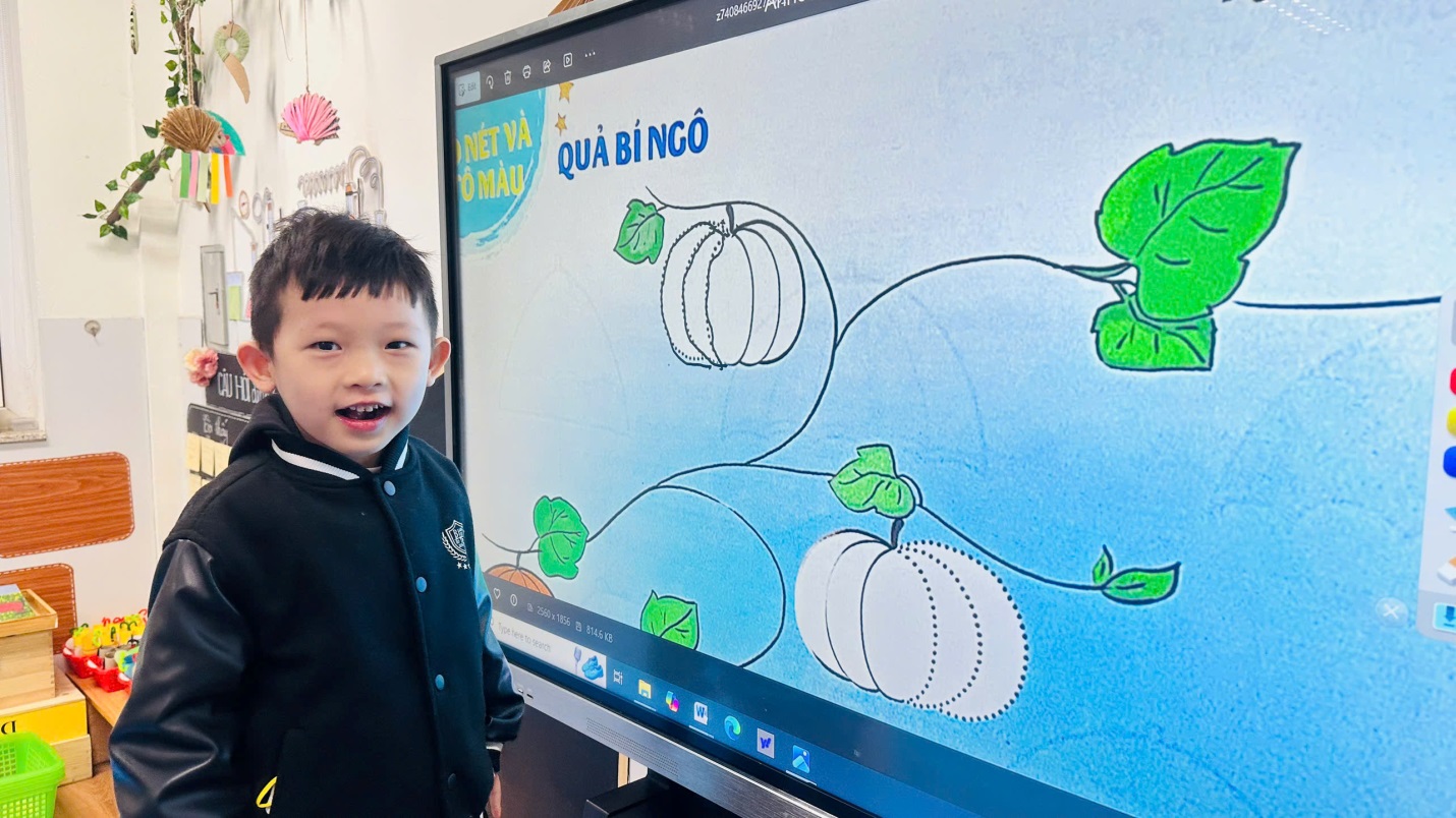 D:\3. NĂM HỌC 2025- 2026\VĂN BẢN\BÀI ĐĂNG WEB\Ảnh các tháng\Tháng 1\tô nét tô màu quả bí ngô\119603659065123724213.jpg