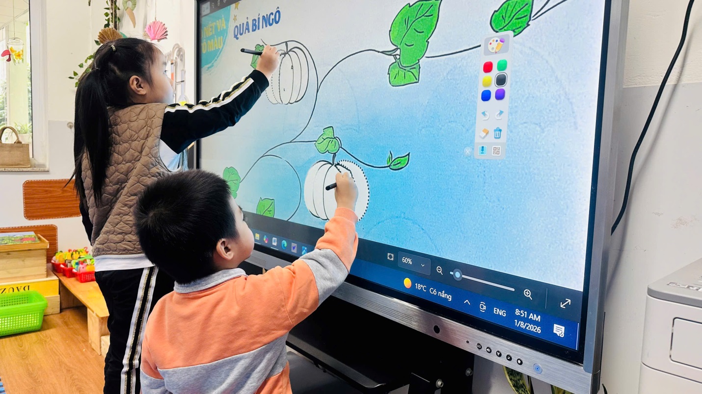 D:\3. NĂM HỌC 2025- 2026\VĂN BẢN\BÀI ĐĂNG WEB\Ảnh các tháng\Tháng 1\tô nét tô màu quả bí ngô\3753521388088192099.jpg