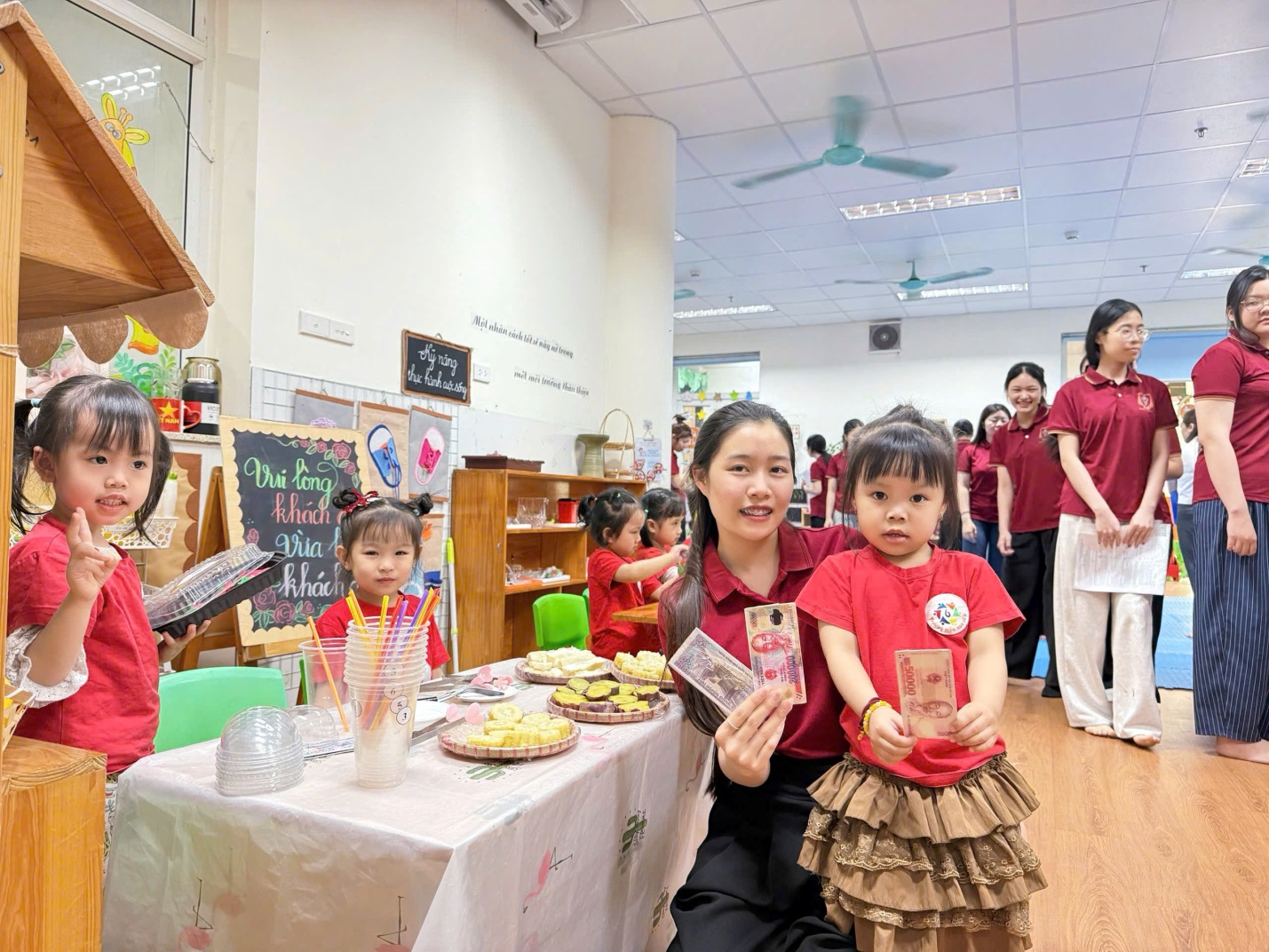 D:\3. NĂM HỌC 2025- 2026\VĂN BẢN\BÀI ĐĂNG WEB\Ảnh các tháng\Tháng 3\kiến tập góc 2026\Nguyễn Thuý Mỵ- S6 [17-03-2026 14_38]\1868894936066266084.jpg