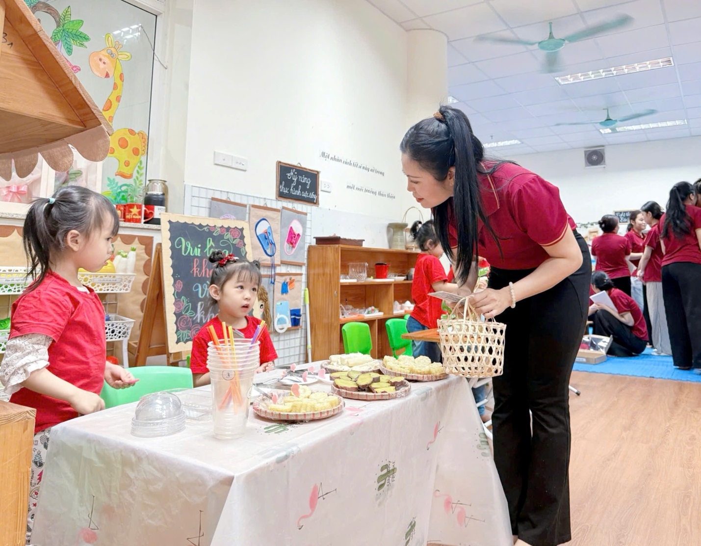 D:\3. NĂM HỌC 2025- 2026\VĂN BẢN\BÀI ĐĂNG WEB\Ảnh các tháng\Tháng 3\kiến tập góc 2026\Nguyễn Thuý Mỵ- S6 [17-03-2026 14_38]\1868894936066266084 (1).jpg