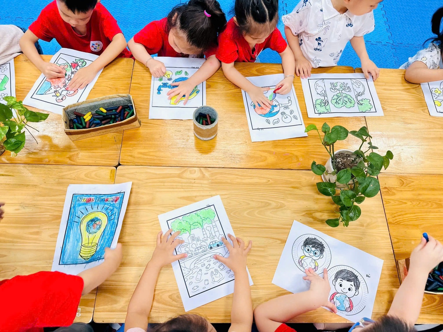 D:\3. NĂM HỌC 2025- 2026\VĂN BẢN\BÀI ĐĂNG WEB\Ảnh các tháng\Tháng 3\Hưởng ứng giờ trái đất\169373771703569731719.jpg