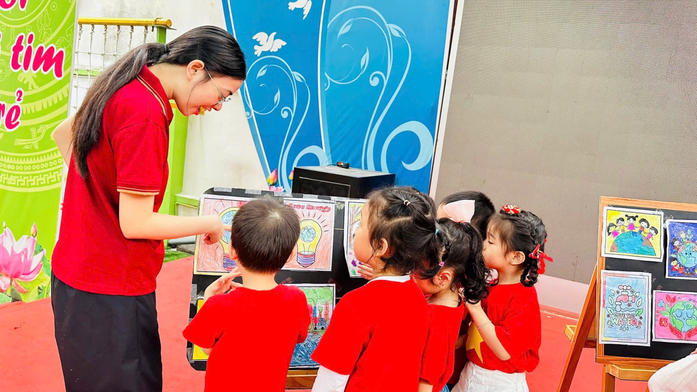 D:\3. NĂM HỌC 2025- 2026\VĂN BẢN\BÀI ĐĂNG WEB\Ảnh các tháng\Tháng 3\Hưởng ứng giờ trái đất\65081664624576835112.jpg