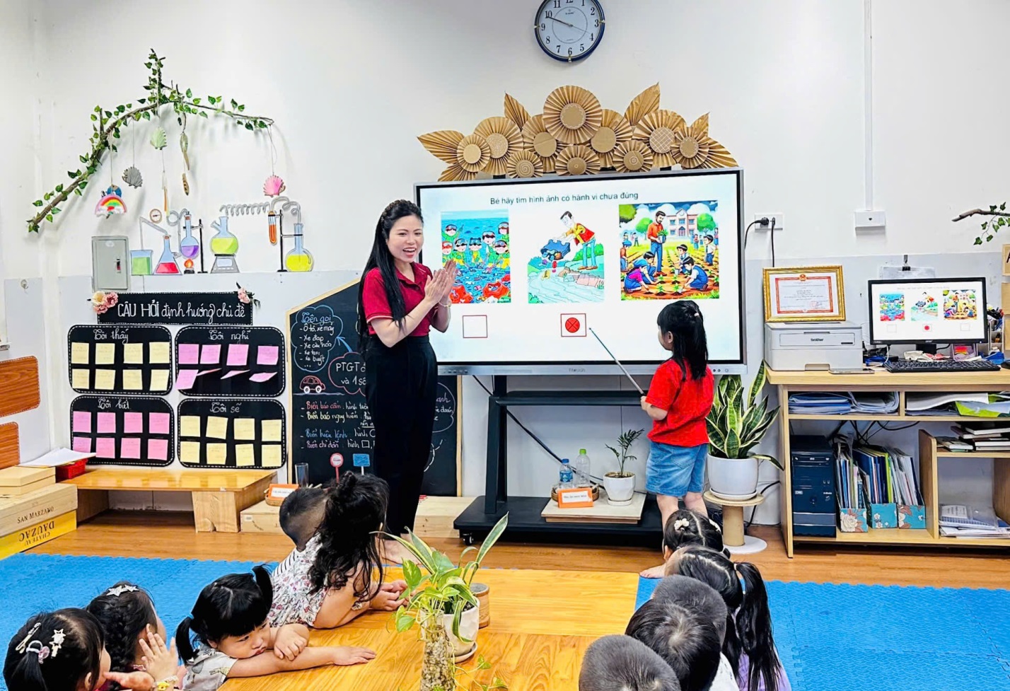 D:\3. NĂM HỌC 2025- 2026\VĂN BẢN\BÀI ĐĂNG WEB\Ảnh các tháng\Tháng 3\Hưởng ứng giờ trái đất\7126402091118081279.jpg