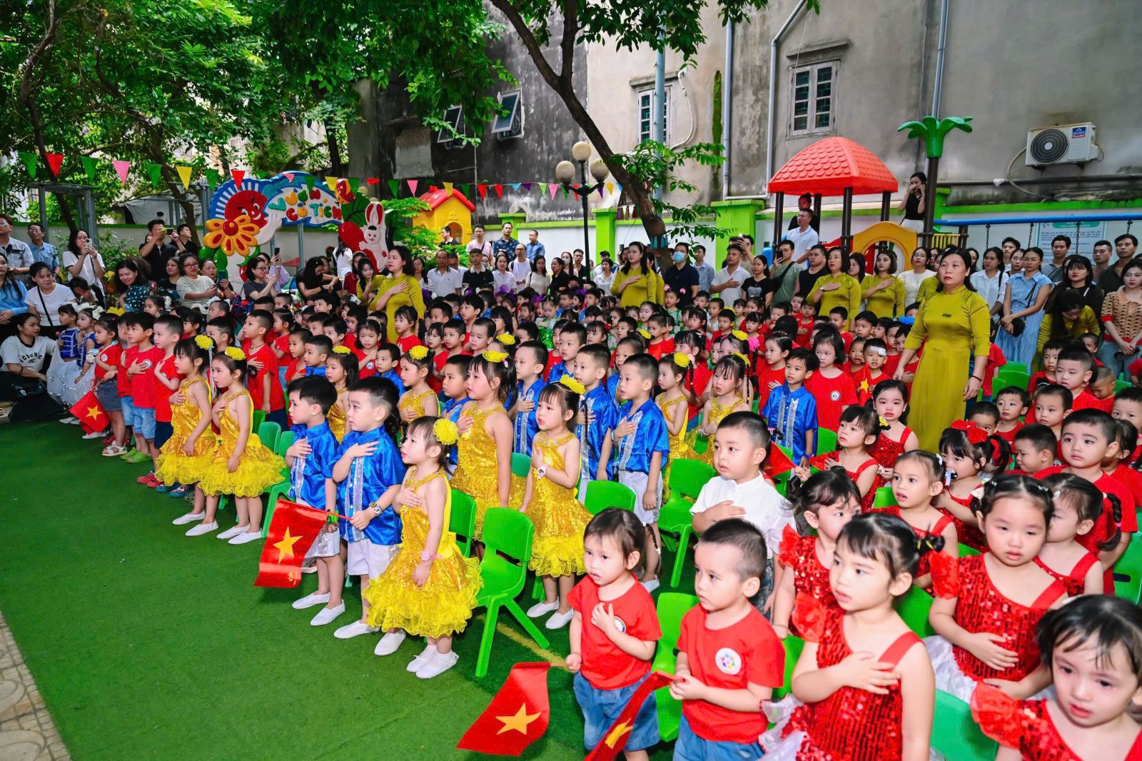 https://mnsaomai.ngocha.edu.vn/UploadFinder/images/1788598595139_7536748857319150882_7536748857319150882_a0ef899592264a9030bc416dbf476bdd(1).jpg