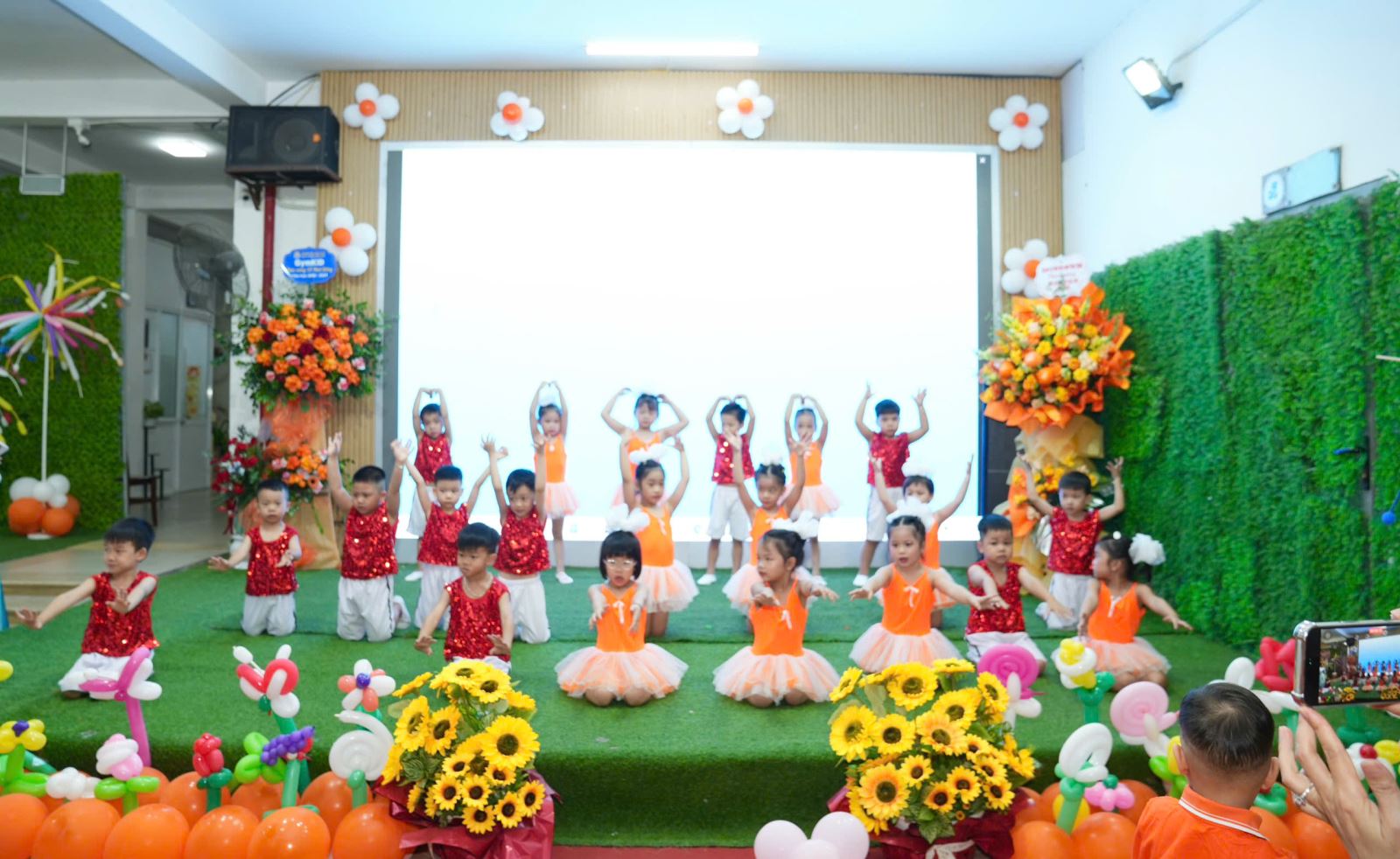 https://mnsaomai.ngocha.edu.vn/UploadFinder/images/1788596252955_7536748857319150882_7536748857319150882_337bce7f14c00f7db46ebe56fa1ecf8b.jpg