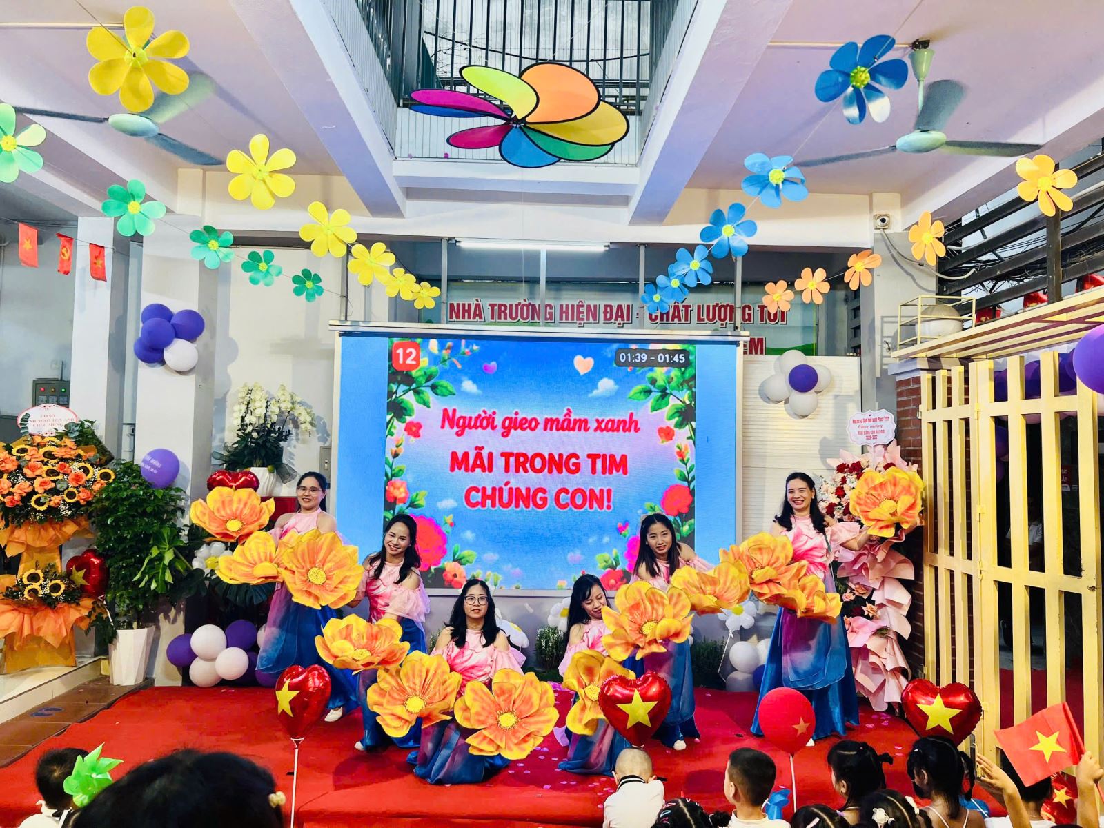 https://mnsaomai.ngocha.edu.vn/UploadFinder/images/1788596800515_7536748857319150882_7536748857319150882_f25efd6260c0e7f6053cba513b5be1fe.jpg
