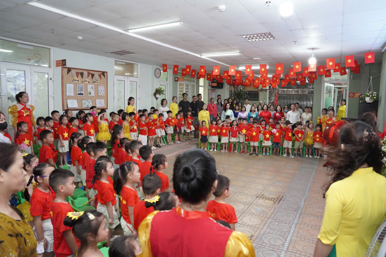https://mnsaomai.ngocha.edu.vn/UploadFinder/images/1788596211071_7536748857319150882_7536748857319150882_b72c0ca38d25338fdeb112c9901e5e1c.jpg