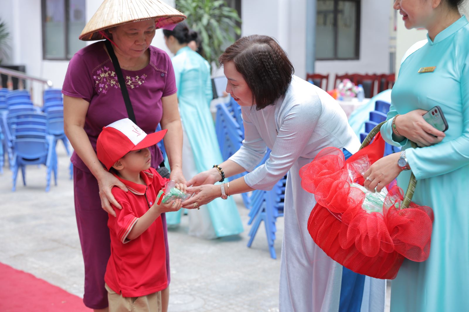 https://mnsaomai.ngocha.edu.vn/UploadFinder/images/TVQ_0678.JPG
