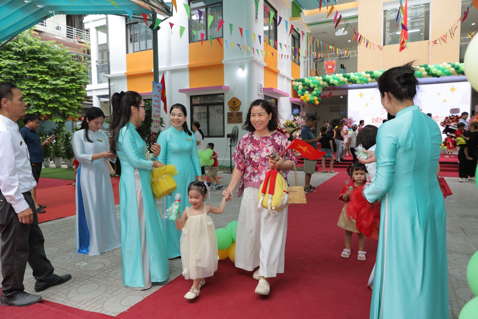 https://mnsaomai.ngocha.edu.vn/UploadFinder/images/TVQ_0797.JPG
