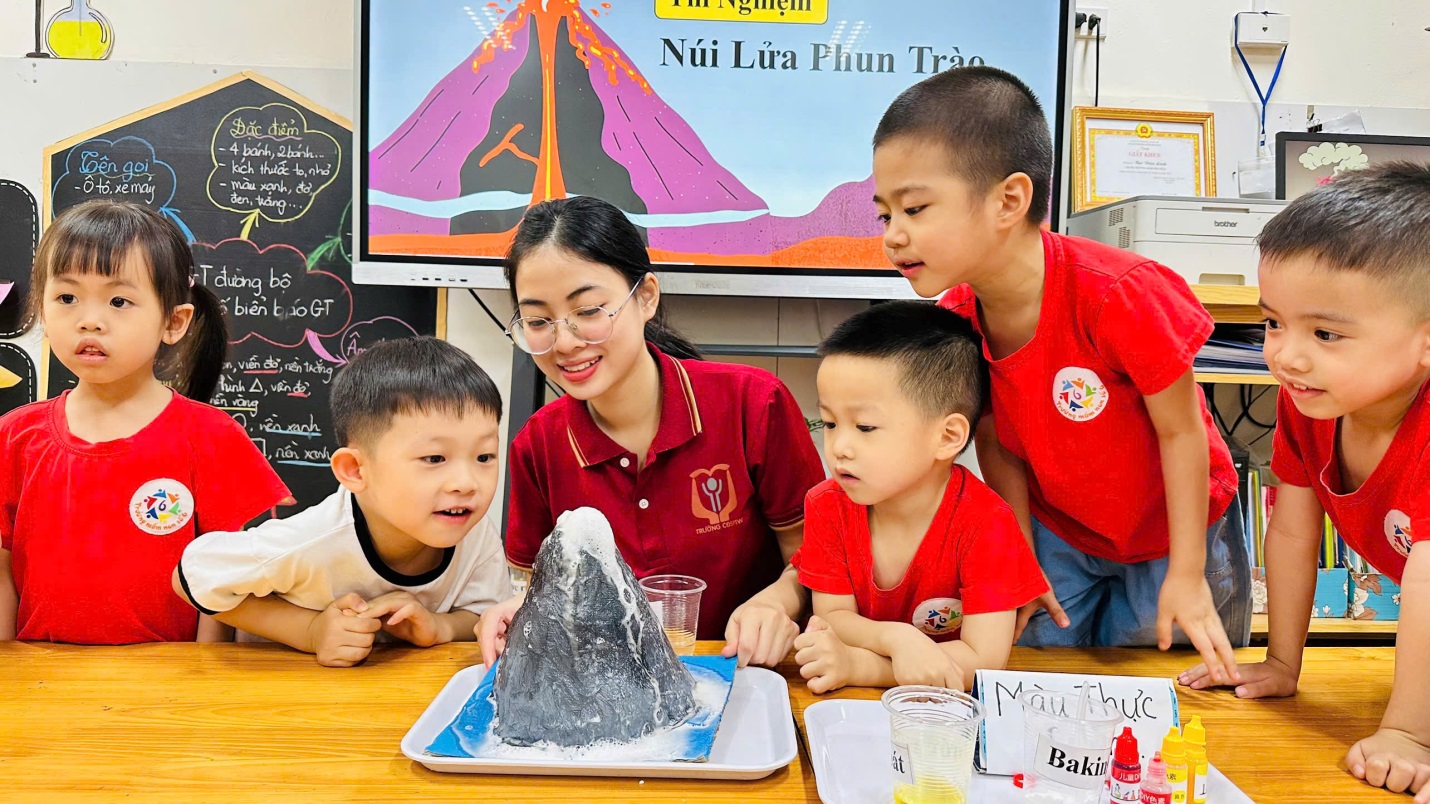 D:\3. NĂM HỌC 2025- 2026\VĂN BẢN\BÀI ĐĂNG WEB\Ảnh các tháng\Tháng 4\núi lửa phun trào\263735926920523015193.jpg