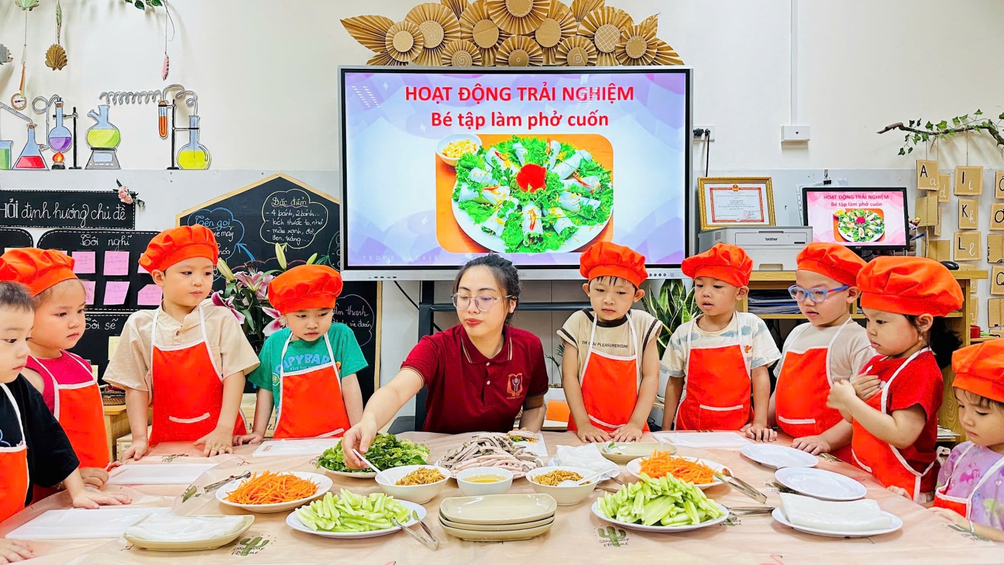 D:\3. NĂM HỌC 2025- 2026\VĂN BẢN\BÀI ĐĂNG WEB\Ảnh các tháng\Tháng 4\làm phở cuốn\280429122188314653738.jpg