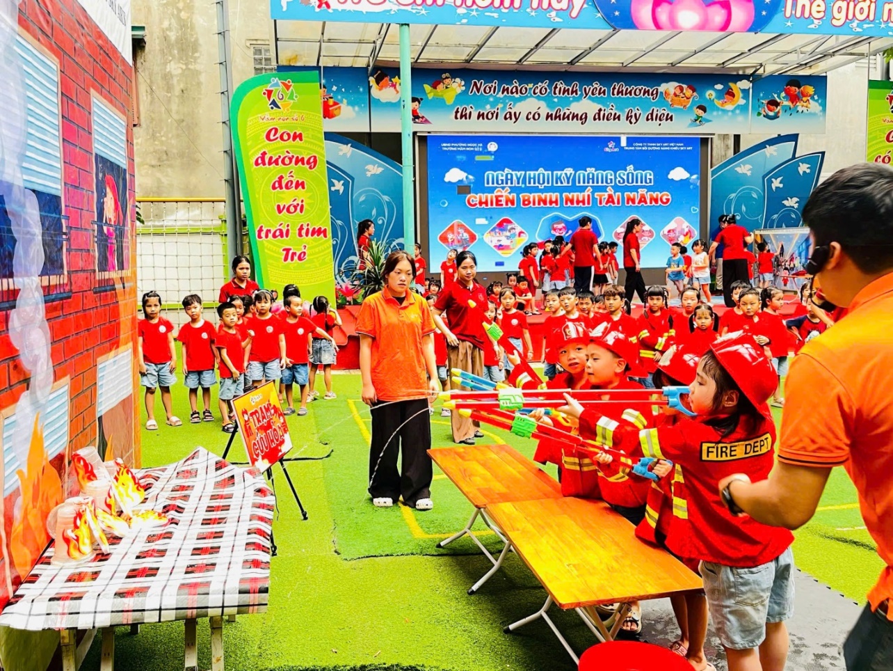 C:\Users\Administrator\Downloads\Chiến binh nhí\187137352427853240412.jpg
